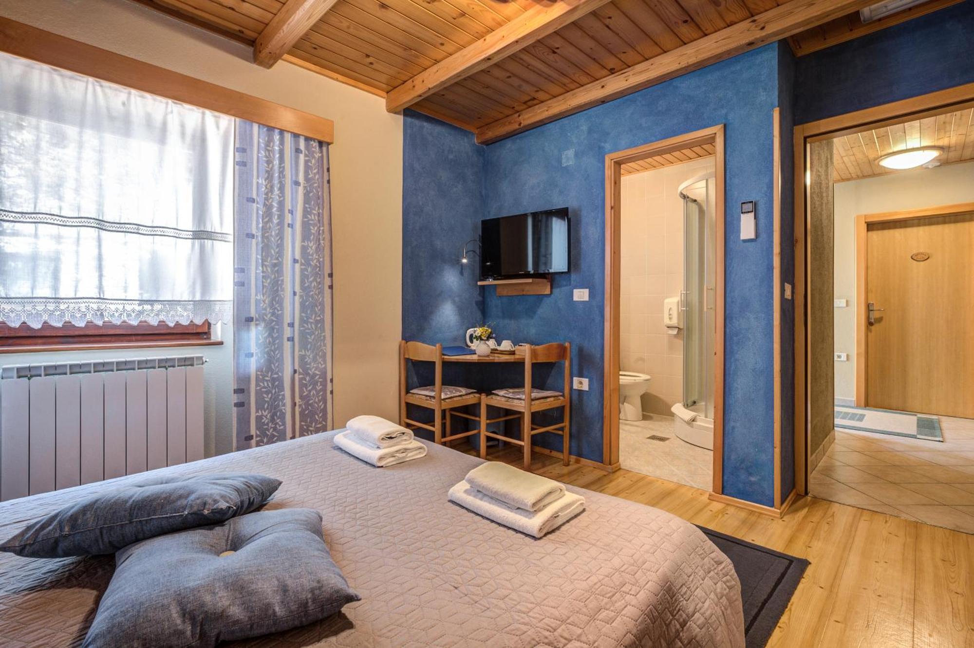 Tourist Farm Kranjc Villa โคบาริด ภายนอก รูปภาพ